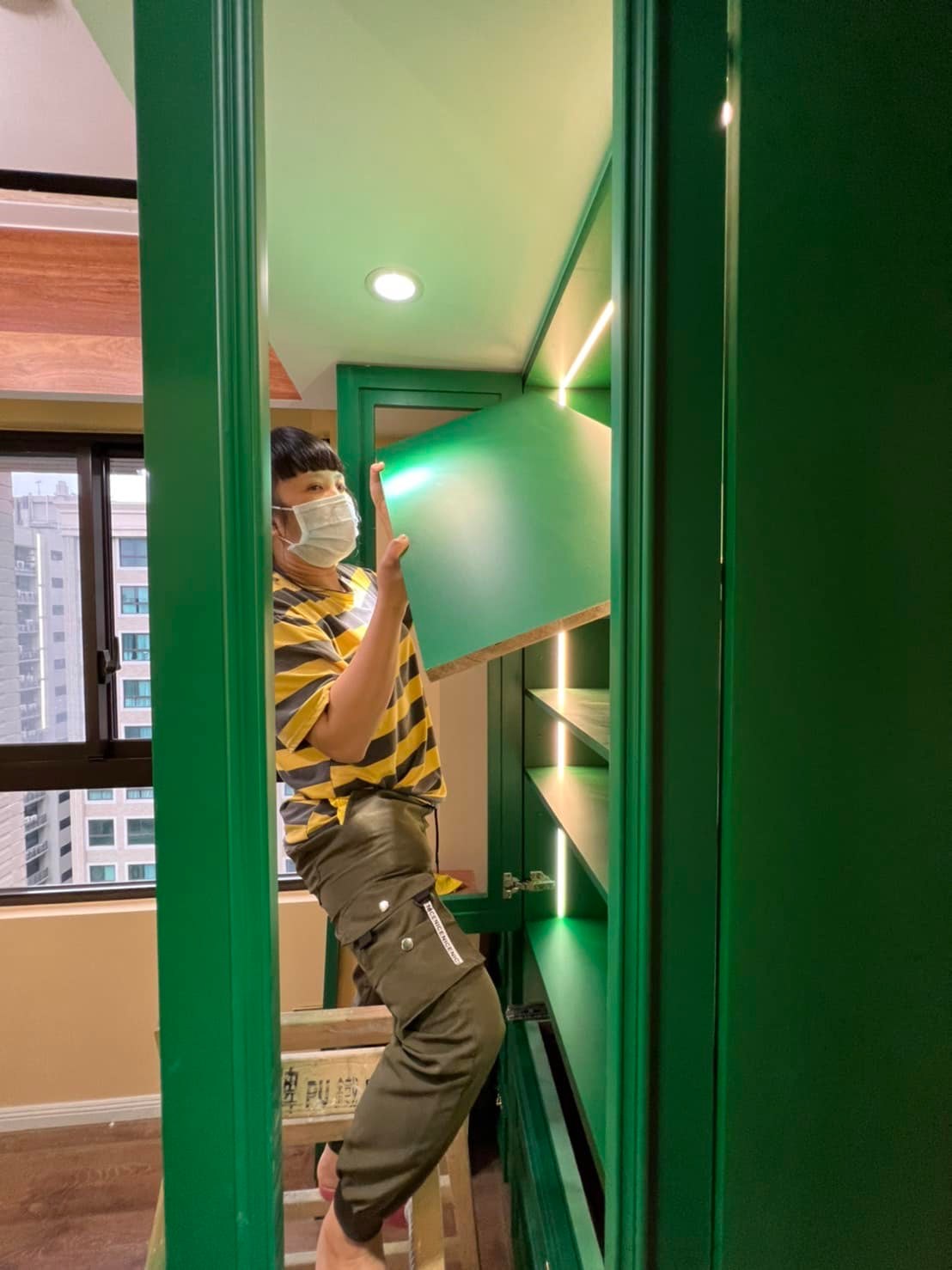 我們裝潢後細清,會幫設計師或屋主驗收瑕疵貼標籤,方便木工修補