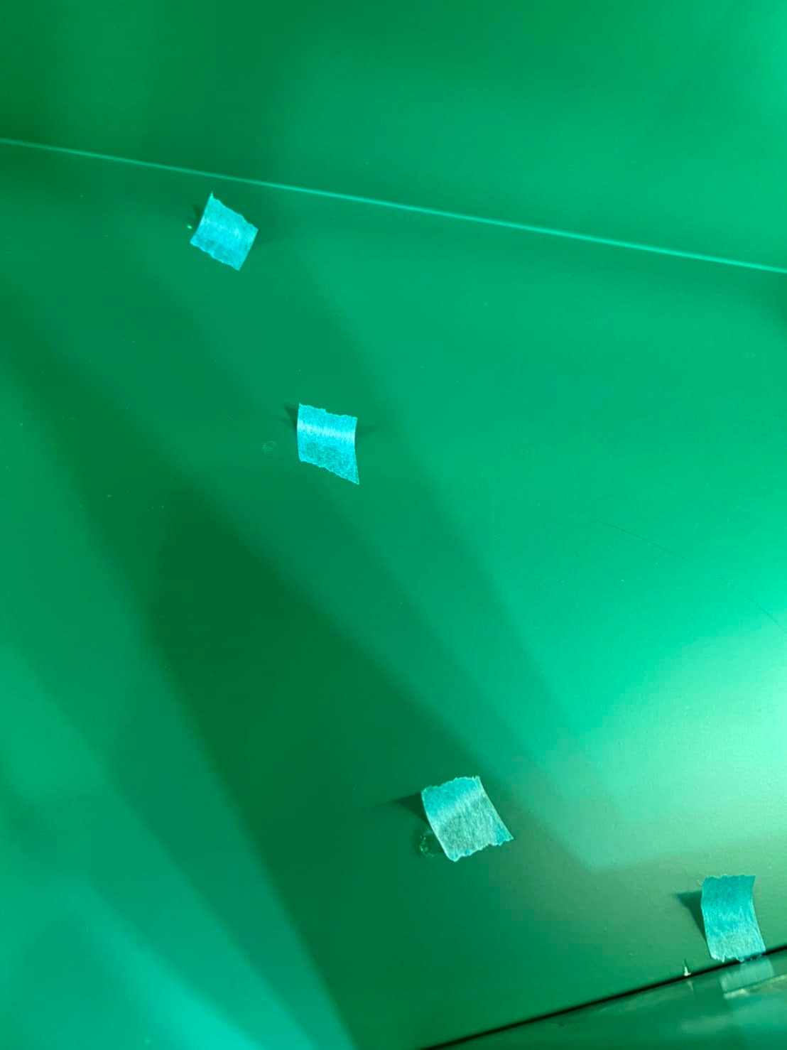 我們裝潢後細清,會幫設計師或屋主驗收瑕疵貼標籤,方便木工修補